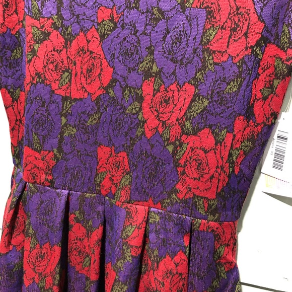 LuLaRoe XS Floral Amelia Red Purple Roses NWT - Picture 2 of 2